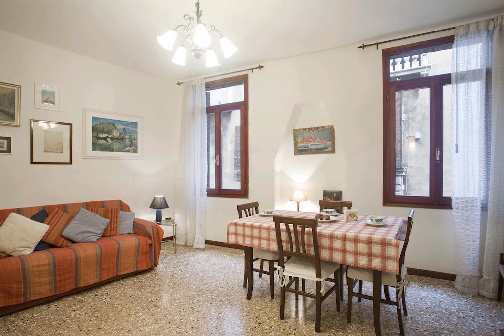 Locappart San Polo Venetië Kamer foto