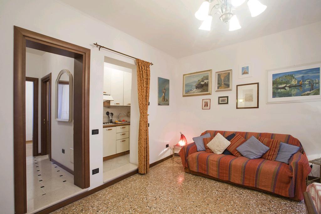 Locappart San Polo Venetië Kamer foto